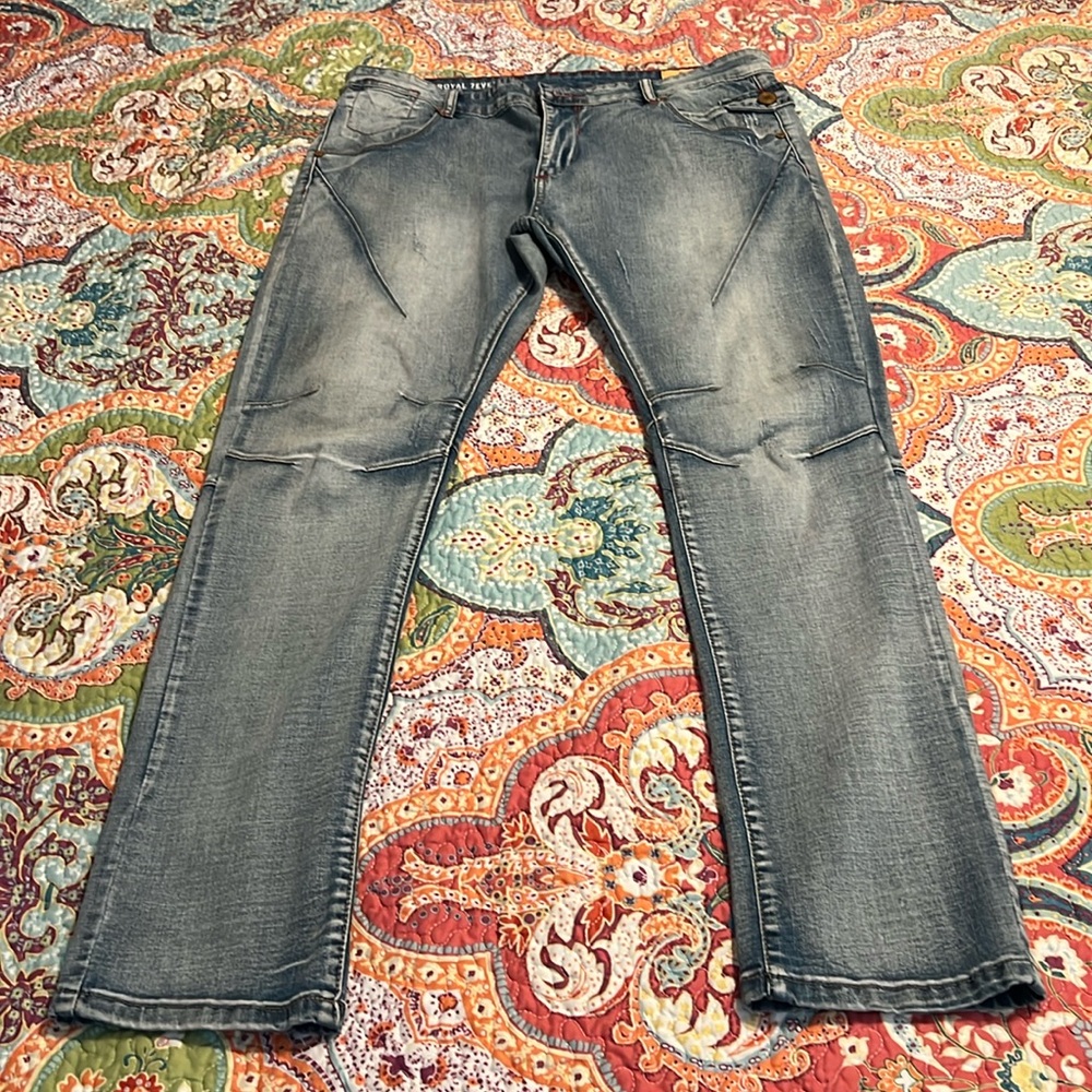 Royal 7even jeans. 34/32 great condition